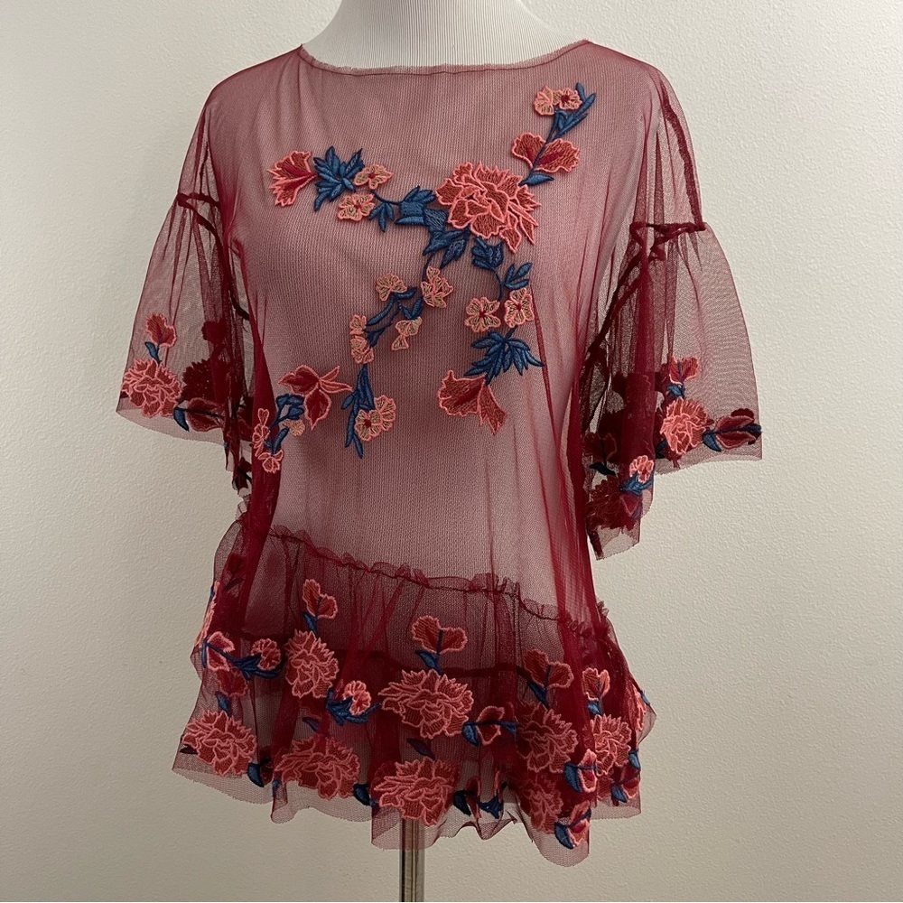 ZARA BURGUNDY SHEER FLORAL DETAIL WITH RUFFLED HEMLINE SIZE XSMALL